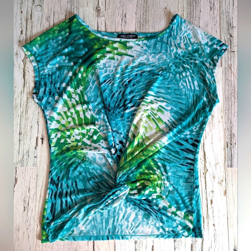 Linea Domani Limited Collection T-shirt Front Twist Knot Women's Size Medium